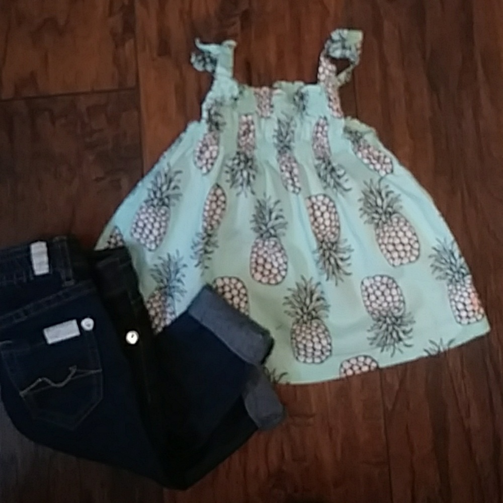 Baby Girl Pineapple Tank Top Blouse Size 9 months.